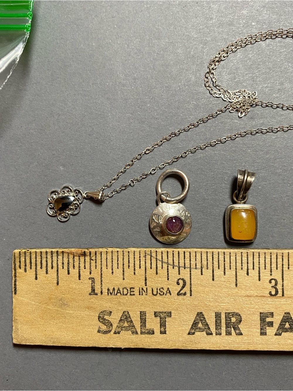 Vintage sterling silver small pendant lot - Picture 3 of 5